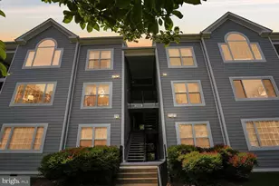 20408 Shore Harbour Dr, Germantown, MD 20874 - Photo 2