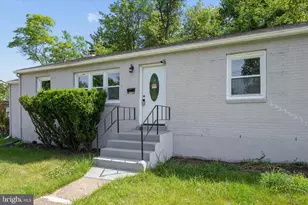 10607 Lilac Pl, Silver Spring, MD 20903 - Photo 2
