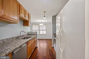 11709 Ashworth Ct, Germantown, MD 20876 - Photo 8