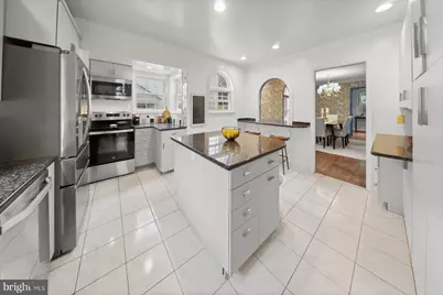 5714 Huntington Parkway, Bethesda, MD 20814 - Photo 6