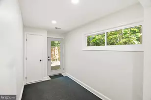 14513 Woodcrest Dr, Rockville, MD 20853 - Photo 32