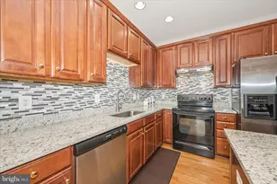 21 Inkberry Cir, Gaithersburg, MD 20877 - Photo 18