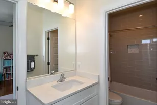 5802 Wilmett, Bethesda, MD 20817 - Photo 38