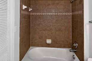 11601 Leesborough Cir, Silver Spring, MD 20902 - Photo 30