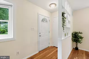 404 Silver Rock Rd, Rockville, MD 20851 - Photo 6