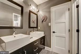 13101 Ridge Dr, Rockville, MD 20850 - Photo 32