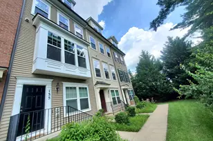 135 Prado Ln, Clarksburg, MD 20871 - Photo 2