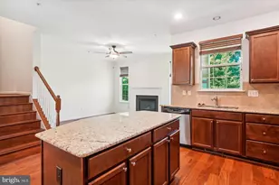23204 Scholl Manor Way, Clarksburg, MD 20871 - Photo 4