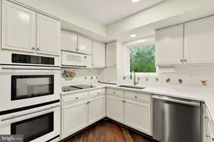 8416 Fox Run, Potomac, MD 20854 - Photo 18