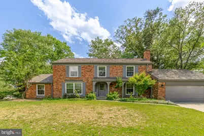 8416 Fox Run, Potomac, MD 20854 - Photo 2