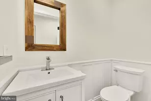 8416 Fox Run, Potomac, MD 20854 - Photo 28
