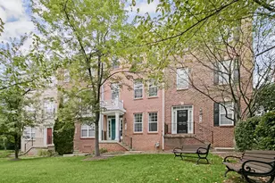 563 Pelican Ave, Gaithersburg, MD 20877 - Photo 2