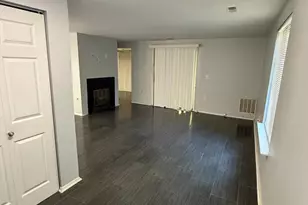 13200 Chalet Pl, Germantown, MD 20874 - Photo 2