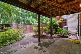 2 Tivoli Lake Ct, Silver Spring, MD 20906 - Photo 6