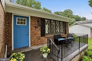 6939 Wick Ln, Rockville, MD 20855 - Photo 6