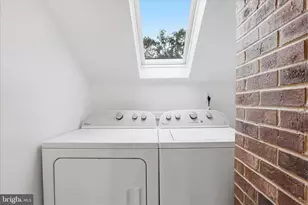 6939 Wick Ln, Rockville, MD 20855 - Photo 24
