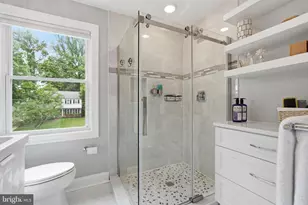 8803 Liberty Ln, Potomac, MD 20854 - Photo 46