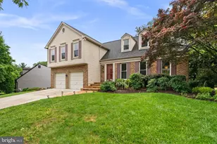 1119 Halesworth Dr, Potomac, MD 20854 - Photo 4