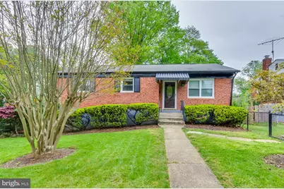 11705 Ashley Drive, Rockville, MD 20852 - Photo 2