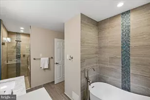 16 Fairwood Ct, Rockville, MD 20850 - Photo 20