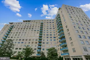 10500 Rockville Pik, Rockville, MD 20852 - Photo 24