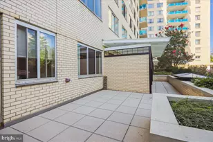 10500 Rockville Pik, Rockville, MD 20852 - Photo 18