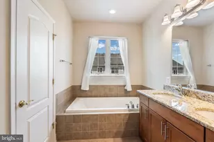 19433 Dover Cliffs, Germantown, MD 20874 - Photo 20