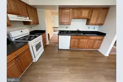 7520 Indian Hills, Derwood, MD 20855 - Photo 4
