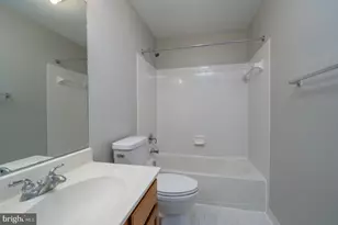 20821 Shamrock Glen Cir, Germantown, MD 20874 - Photo 30