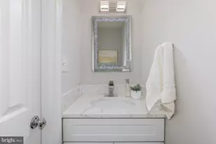 16 Rockcrest Cir, Rockville, MD 20851 - Photo 10
