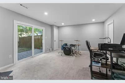 18867 McFarlin Drive, Germantown, MD 20874 - Photo 18