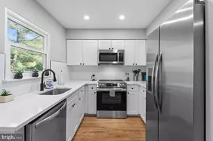 18867 McFarlin Dr, Germantown, MD 20874 - Photo 8