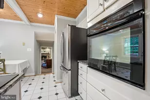 12112 Whippoorwill Ln, Rockville, MD 20852 - Photo 16