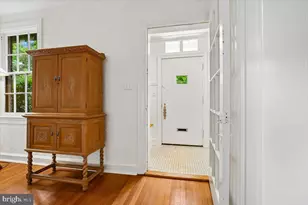113 Oxford St, Chevy Chase, MD 20815 - Photo 4