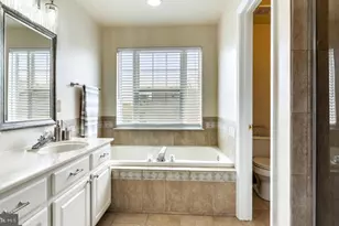 2116 Darcy Green Pl, Silver Spring, MD 20910 - Photo 20