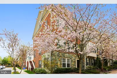 2116 Darcy Green Place, Silver Spring, MD 20910 - Photo 2