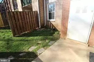 884 Quince Orchard Blvd, Gaithersburg, MD 20878 - Photo 16