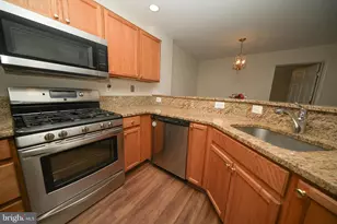18821 Sparkling Water Dr, Germantown, MD 20874 - Photo 4