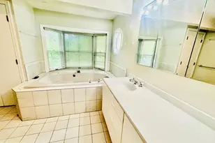 9124 Wandering Trail Dr, Potomac, MD 20854 - Photo 12