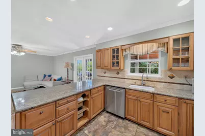 9413 Vineyard Haven Drive, Montgomery Village, MD 20886 - Photo 24