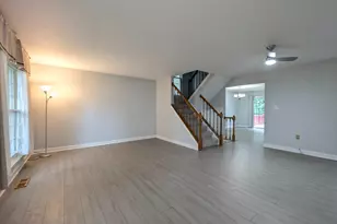 19340 Churubusco Ln, Germantown, MD 20874 - Photo 2