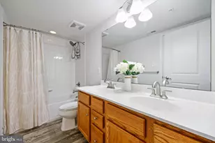 11601 Emerald Green Dr, Clarksburg, MD 20871 - Photo 16