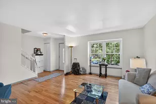 11436 Applegrath Way, Germantown, MD 20876 - Photo 2