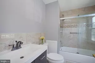 214 Pender Pl, Rockville, MD 20850 - Photo 18