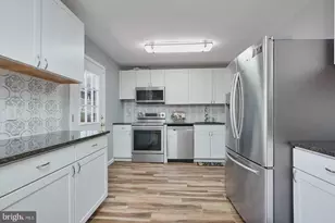 214 Pender Pl, Rockville, MD 20850 - Photo 10