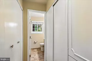 11704 Stonington Pl, Silver Spring, MD 20902 - Photo 32