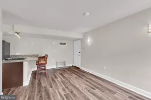 5107 Crossfield Ct, Rockville, MD 20852 - Photo 4
