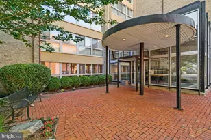 4970 Battery Ln, Bethesda, MD 20814 - Photo 2