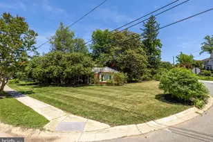 9201 Burley Dr, Bethesda, MD 20817 - Photo 2