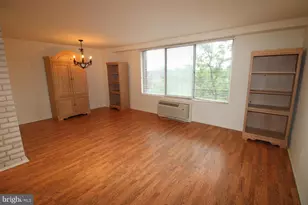 9701 Fields Rd, Gaithersburg, MD 20878 - Photo 8